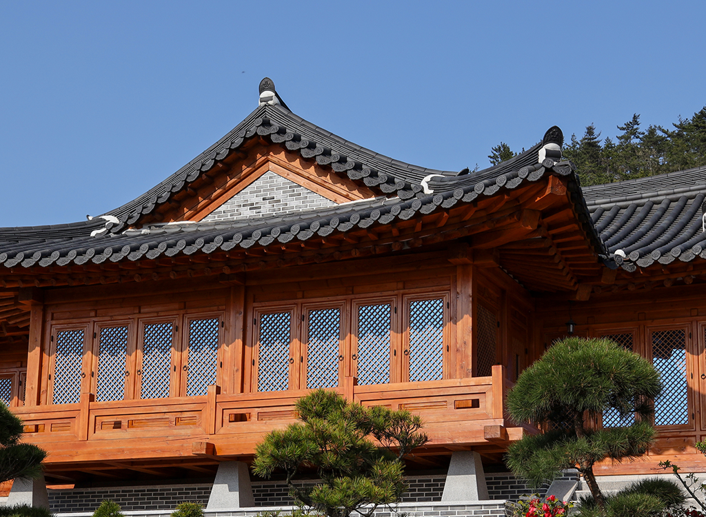 banner_roof